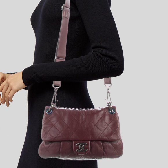 CHANEL Coco Pleats Bag Burgundy - Picture 16 of 16